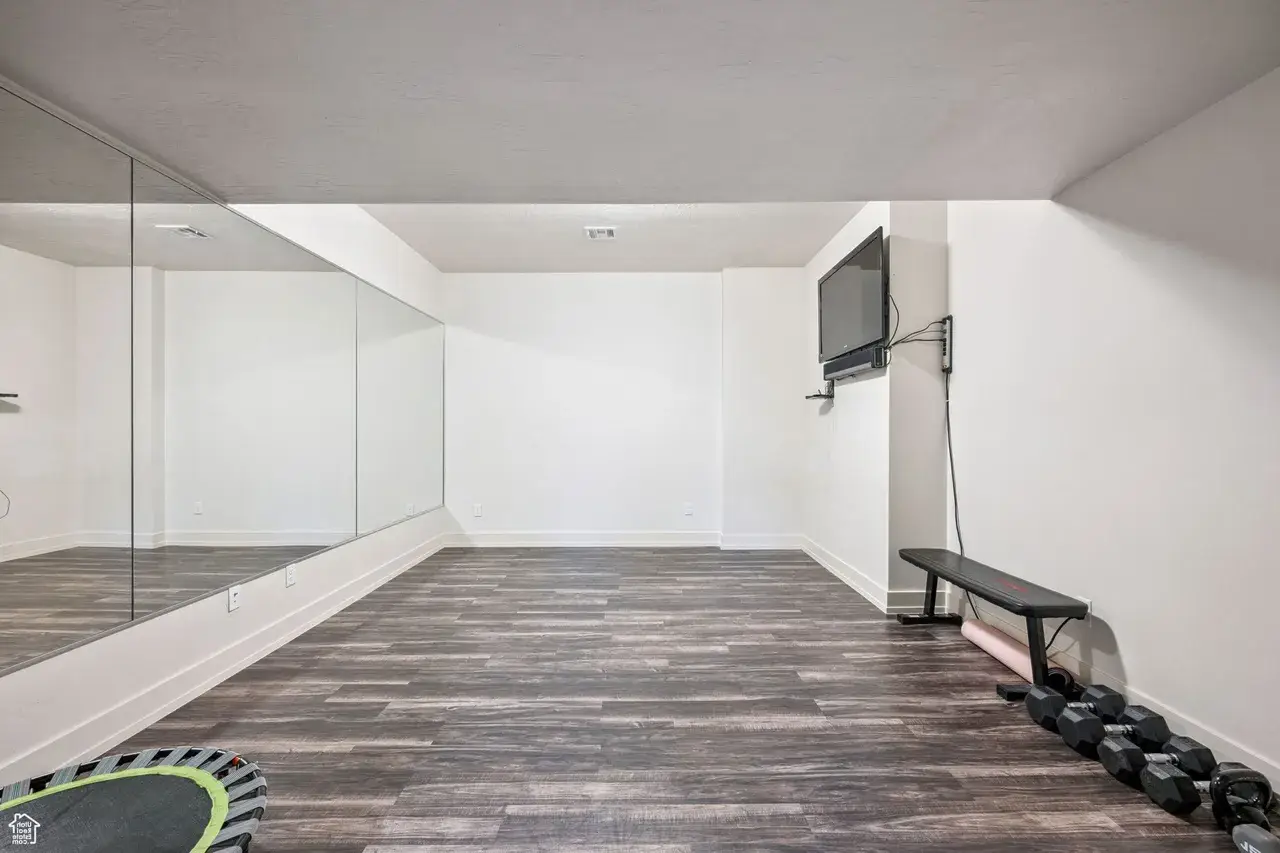 09161045 Orem Utah Basement Home Gym