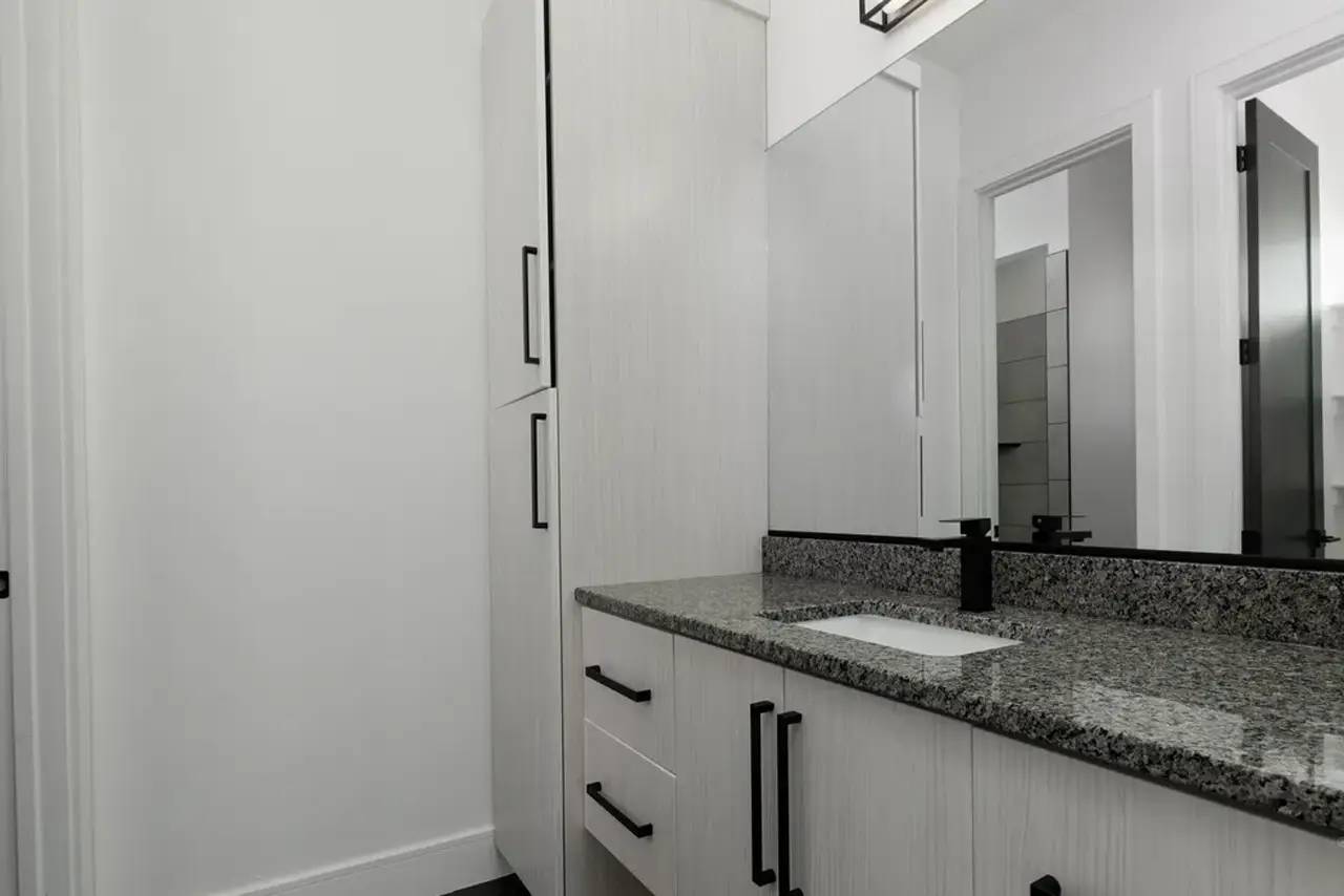 09161153 Highland Utah Basement Finish second bathroom